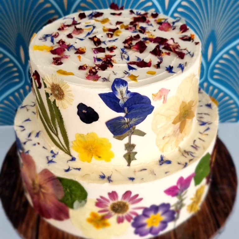 Flower decorated cake